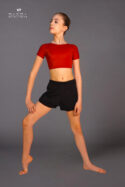 Completo Danza top corto e pantaloncino runner